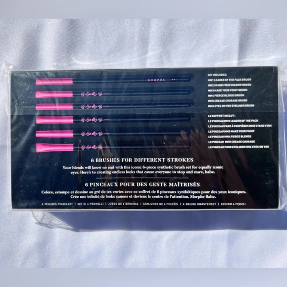 NIB SEALED Morphe Mickey & Friends truth be bold 6 piece‎ makeup brush set